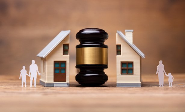 What If My House Won’t Sell During A Divorce in Lynchburg?